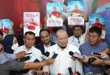 Jelang KLB PSSI, Perebutkan 87 Voters, La’Nyalla Sudah Kantongi 2 Suara FOTO: La Nyalla Mattalitti saat mendaftar sebagai calon Ketua PSSI pada Jumat (13/1/2023) (c) Bagaskara Lazuardi