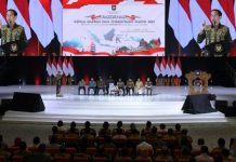 Presiden Minta Kepala Daerah Sering Masuk Pasar Guna Kendalikan Inflasi FOTO: Presiden Jokowi memberi arahannya saat pembukaan Rakornas Kepala Daerah dan Forkopimda se-Indonesia 2023, di SICC, Sentul, Jawa Barat, Selasa (17/01/2023). (Foto: Humas Setkab/Oji)