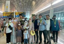 Menyambut Awal Tahun 2023, Andi Rahim Memilih Ibadah Umroh Bersama Keluarga