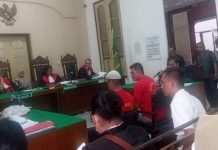 Sidang Terdakwa Toni Tan, JPU Terapkan Pasal Yang Berbeda, Aneh Bukan? FOTO: Jelang sidang di Pengadilan Negeri Medan