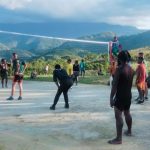 Jalin Kebersamaan dan Keakraban, Satgas Yonif Raider 321/GT Olahraga Bersama Warga Distrik Napua Jayawijaya FOTO: Satgas Yonif Raider 321/GT/13/1 Kostrad Pos Napua menggelar olahraga bersama Bola Voli dengan masyarakat Kampung Napua, Distrik Napua, Kabupaten Jayawijaya, Papua.