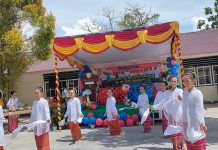 Rayakan HUT Ke-56, SD Negeri 2 Masohi Tampilkan Pagelaran Seni dan Kreatifitas Siswa FOTO: Siswa Sekolah Dasar Negeri 2 Masohi Maluku Tengah menggelar tarian masyarakat adat Masohi
