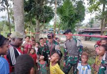 Sambut HUT Yonif 132/BS Ke-64, Prajurit Bima Sakti Adakan Perlombaan Bersama Masyarakat FOTO: Kegiatan Dalam rangka menyambut HUT Yonif 132/BS Ke-64, Pos Arso Tami adakan perlombaan bersama masyarakat di Kp.Workwana, Distrik Arso, Kab.Keerom, Prov.Papua, Pada Hari Senin (23/01/2023).