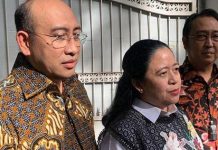 Puan: Menteri PUPR dapat Potongan Kue dari Megawati saat Perayaan Ultah ke 76 Foto: Puan Maharani memberi keterangan kepada awak media usai acara ulang tahun Ketum PDIP Megawati Soekarnoputri di Teuku Umar, Jakarta, Senin (23/1)/RMOL