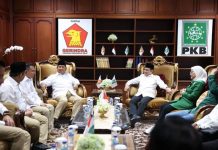 Prabowo Resmikan Sekber Gerindra dan PKB di Menteng Jakarta FOTO: Prabowo Subianto dan Muhaimin Iskandar saat berada diruang Sekber usai meresmikan Sekretariat Bersama (Sekber) Partai Gerindra dan PKB di Menteng, Jakarta Pusat, Senin. (23/1)