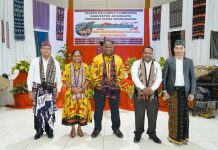 Flobamora Wamena Melaksanakan Pertemuan, Dandim Jayawijaya Jadi Tamu Kehormatan FOTO: Dandim 1702/JWY Letkol Cpn Athenius Murip, S.H.,M.H., menghadiri acara Ibadah syukur lepas sambut tahun 2022-2023 bersama Ikatan Keluarga Flobamora (IKF)
