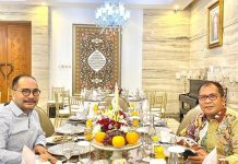 Firman Jaya Daeli Bangun Dialog dengan Wali Kota Makassar FOTO: Ketua Dewan Pembina Puspolkam Indonesia Firman Jaya Daeli saat menemui Wali kota Makassar Moh. Ramdhan Pomanto.