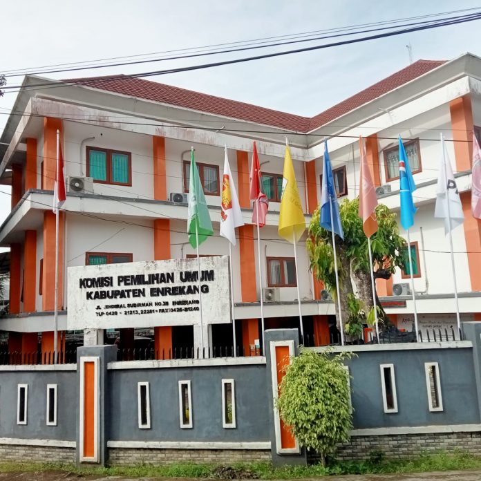 FOTO: Kantor KPU Kabupaten Enrekang (ist)