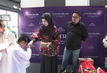 Setahun The ICON Yasika, Berbagi dengan Anak Panti Asuhan FOTO: Andi Tenri Engka, Owner THE ICON YASIKA Beach Lounge and Cafe