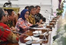 Bertemu Dewan Pers, Presiden Tekankan Soal Kebebasan Pers Bertanggung Jawab FOTO: Presiden Jokowi saat menerima kedatangan anggota Dewan Pers periode 2022-2025 di Istana Merdeka, Jakarta, Senin (06/02/2023). (Foto: BPMI Setpres/Rusman)