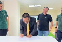 Resmi Bergabung, Prof Sukardi Weda Menjabat Wakil Rektor 1 Bidang Akademik dan Kemahasiswaan Kalla Institute FOTO: Institut Teknologi dan Bisnis Kalla menggelar serah terima jabatan dari wakil rektor 1 sebelumnya Dr. Amril Arifin, S.E, M.si, AK, CA ke Prof. Dr. Sukardi Weda, SS, M.Hum., M.Pd., M.Si.,MM.,M.Sos.I.,MAP , Selasa (07/02/2023).