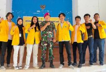 1000 Pohon Mangrove, Prajurit Petarung Yonmarhanlan VI Ikuti Rakor KKN UNCP Palopo FOTO: Prajurit Petarung Batalyon Marinir Pertahanan Pangkalan (Yonmarhanlan) VI Makassar mengikuti Rapat Rordinasi (Rakor) KKN UNCP Palopo dalam rangka penanaman 1000 pohon mangrove di Pantai Seta-Seta Kec. Tanalili Kab. Luwu Utara. Selasa (07/02/2023).