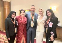 Prof Deby: Kedokteran Anti-aging dan Stemcell Dorong Peningkatan Kualitas Hidup Manusia FOTO: Presiden World Council of Stem Cell, Prof. Dr. Deby Vinski, MSc, Ph.D kedua dari kiri (Baju Merah) memimpin event akbar di Paris Marriott Champs Elysees Hotel, Paris-Prancis.