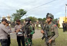 Personel Kodim 1715/Yahukimo Ikuti Apel Gelar Pasukan Ops Keselamatan Cartenz 2023 FOTO: Personel Kodim 1715/Yahukimo mengikuti apel gelar pasukan Operasi Keselamatan Cartenz Tahun 2023 menjelang Hari Raya Idul Fitri 1444 H, yang bertempat di lapangan Apel Mapolres Yahukimo, pada Selasa (07/02/2023).