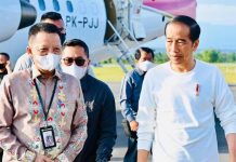 Tiba di Aceh, Presiden akan Resmikan Pabrik Pupuk hingga Serahkan KUR FOTO: Presiden Jokowi tiba di Bandara Malikussaleh, Kabupaten Aceh Utara, Provinsi Aceh, pada Jumat (10/02/2023). (Foto: BPMI Setpres/Laily Rachev)
