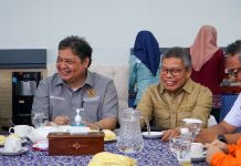 Taufan Pawe Dampingi Airlangga Hartarto dan Agus Gumiwang Kunker ke PT Vale Sorowako FOTO: Wali Kota Parepare, Taufan Pawe mendampingi Menteri Koordiator Bidang Perekonomian (Menko Parekonomian) Airlangga Hartarto kunjungan kerja ke PT Vale Indonesia, Sorowako, Luwu Timur, Jumat, 10 Februari 2023.