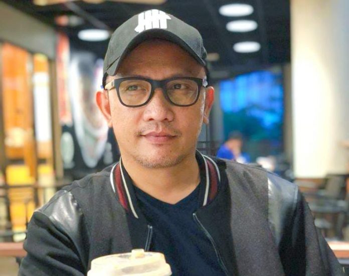 FOTO: Dedi Alamsyah Host di Kabar Makassar TV