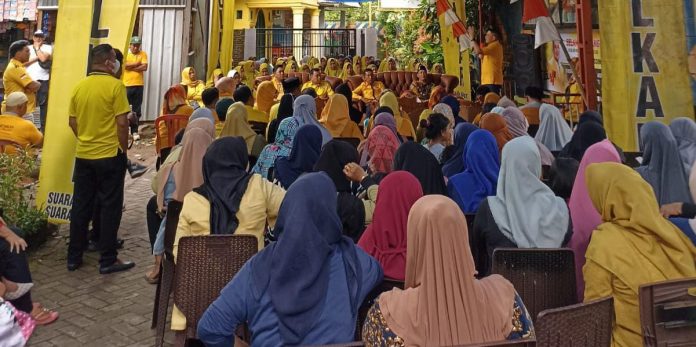 FOTO: Kegiatan roadshow ketua DPD Golkar Makassar di Kecamatan Tamalate Minggu (12/2)