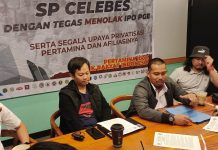 Rugikan Rakyat, SP Celebes Tegas Tolak IPO PGE dan Upaya Privatisasi Pertamina FOTO: Pengurus Serikat Pekerja Celebes Saat Jumpa Pers di Makassar, Senin (13/02).