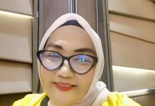 Didukung Komunitas Ibu-Ibu, Warni Saharuddin Siap Maju Caleg Partai Golkar Dapil 1 Makassar FOTO: Warni Saharuddin Pimpinan Kecamatan Ujung Pandang yang juga Caleg Partai Golkar dari Dapil 1 Makassar.