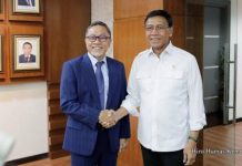 Tinggalkan Partai Hanura, Wiranto Memilih Bergabung ke PAN FOTO: Wiranto dan Ketua umum PAN Zulkifli Hasan
