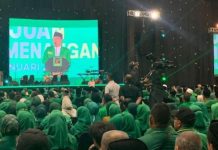 Ketum PPP: Para Calon Wapres Sedang Duduk di Samping Kanan-Kiri Presiden FOTO: Plt Ketua Umum PPP, Mardiono saat pidato Harlah 50 tahun PPP di Hall Sriwijaya, Ice BSD, Tangerang Selatan, Jumat (17/2).