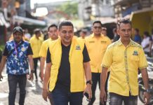 Pastikan APPI Maju di Pilwali Makassar, ATA: Ada Surat Tugas dari DPP Partai Golkar FOTO: Ketua DPD Partai Golkar Makassar Munafri Arifuddin saat berkunjung di Sekretariat Pimlur Melayu Baru di Jalan Ternate Nomor 4, Kecamatan Wajo, Makassar. Sabtu (18/2).