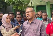 Majukan Papua Melalui Pendidikan, Haedar Nashir Resmikan Perguruan Muhammadiyah Mimika FOTO: Ketua Umum Pimpinan Pusat Muhammadiyah, Haedar Nashir melakukan kunjungannya ke provinsi Papua. Sebelnya Haedar Nashir meresmikan Perguruan Muhammadiyah Mimika, Kamis (16/2). (Property: muhammadiyah.or.id)