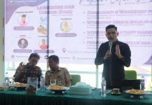 Dispustaka Enrekang Launching Buku ‘Jejak Arsitektur Rumah Duri’ Karya Zulkarnain AS FOTO: Dinas Perpustakaan dan Kearsipan Kabupaten Enrekang menggelar Launching dan Diskusi Buku 'Jejak Arsitektur Rumah Duri'. Acara ini berlangsung di Lantai 2 Perpustakaan Daerah, Selasa 21 Februari 2023.