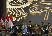 Buka Muktamar XVIII Pemuda Muhammadiyah, Presiden: Bonus Demografi Jadi Modal Bangsa Majukan Indonesia FOTO: Presiden Jokowi saat membuka Muktamar XVIII Pemuda Muhammadiyah Tahun 2023, Rabu (22/02/2023), di Balikpapan Sport and Convention Center, Kota Balikpapan, Kalimantan Timur. (Foto: Humas Setkab/Teguh)