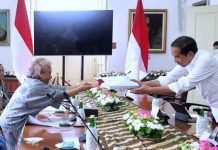 Presiden Terima Pansel Calon Anggota KPPU 2023-2028 di Istana Bogor FOTO: Presiden Joko Widodo menerima panitia seleksi (pansel) pemilihan calon anggota Komisi Pengawas Persaingan Usaha (KPPU) masa jabatan tahun 2023-2028 di Istana Kepresidenan Bogor, Kota Bogor, Provinsi Jawa Barat, Senin, 27 Februari 2023.