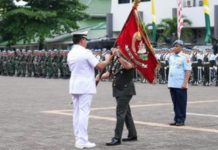 Mayjend Rafael Granada Jabatan Komandan Paspampres FOTO: Panglima TNI Laksamana TNI Yudo Margono melantik Mayor Jenderal TNI Rafael Granada Baay sebagai Komandan Pasukan Pengamanan Presiden. Upacara pelantikan digelar di halaman Markas Komando Paspampres, Jakarta, Senin (27/2/2023) pukul 14.00 WIB.