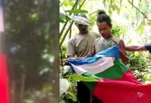 Soal Pengibaran Bendera RMS, Reyn: ini Perbuatan Melawan Hukum, Aparat Harus Bertindak Tegas! FOTO: Babinsa bersama warga menurunkan bendera RMS di di Desa Piliana, Kecamatan Tehoru, Kabupaten Maluku Tengah. Kamis (2/3)