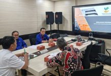 Tim Pengelola KKN Unhas Bersama Kemensos RI Lanjutkan Kerjasama Tridharma Perguruan Tinggi FOTO: Tim pengelola Kuliah Kerja Nyata (KKN) Unhas melakukan audience ke Kementerian Sosial Republik Indonesia. Rabu 8 Maret 2023.
