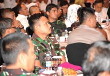 Danyonmarhamlan VI Hadiri Rakorsus Pemerintah Kota Makassar 2023 FOTO: Danyonmarhanlan VI Makassar Mayor Marinir Aris Moko mengikuti Rapat Koordinasi Khusus (Rakorsus) Pemerintah Kota Makassar 2023 yang bertempat di Fourpoint Hotel Sheraton Jl. Andi Jemma Kota Makassar. Selasa (14/03/2023).