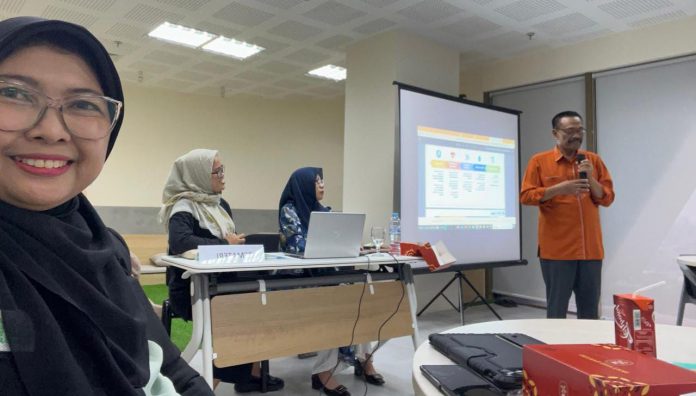 FOTO: LPPM Kalla Institute Menggelar Sharing Session Pengabdian kepada Masyarakat berlangsung di di lt.6 Office Building, Kalla Institute NIPAH Park, Jl. Urip Sumoharjo Makassar.