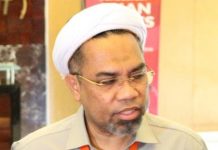 Ngabalin Minta Masjid Kecilkan Volume Saat Sahur, Netizen: Dari Jaman pak Harto non Muslim tidak Terganggu FOTO: Ali Muchtar Ngabalin, Tenaga Ahli Utama Kepala Staf Presiden (KSP) property Wikipedia
