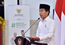 Presiden Jokowi dan Wapres Ma’ruf Amin Serahkan Zakat Melalui Baznas FOTO: Presiden Jokowi menyerahkan zakat melalui BAZNAS, Selasa (28/03/2023), di Istana Negara, Jakarta. (Foto: Humas Setkab/Jay)