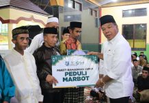 Safari Ramadan, Bupati Andi Utta: Bantuan Mesjid Digilir FOTO: Bupati Andi Muchtar Ali Yusuf saat menggelar safari ramadan di dua Kecamatan, yaitu Kecamatan Rilau Ale dan Bulukumpa, Kabupaten Bulukumba.