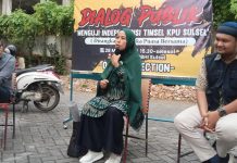 Dialog Publik PBHI Sulsel, Ada Indikasi Pelanggaran, Ajak Masyarakat Kawal Seleksi Calon Anggota KPU dan Bawaslu FOTO: Kiri Syamsul Bahri Majjaga, (Moderator) Samsang Syamsir Koordinator Masyarakat Sipil Sulawesi Selatan dan Ketua Cabang HMI Muhammad Arsyi Jailolo.