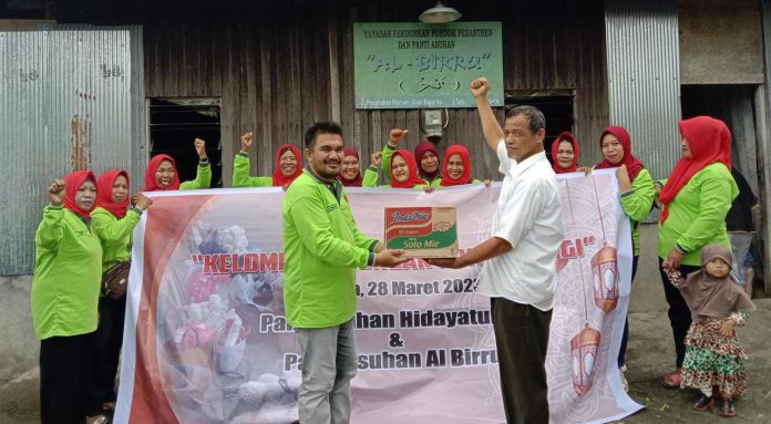FOTO: Kelompok Asongan Stadion Gelora BJ Habibie kota Parepare melaksanakan kunjungan ke panti asuhan pada Selasa, 28 Maret 2023.