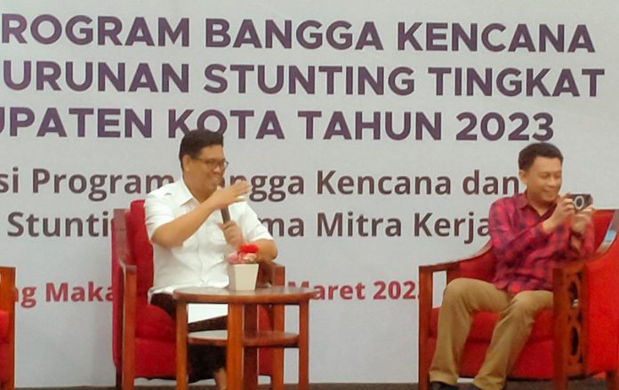 FOTO: Wakil Bupati Bulukumba Andi Edy Manaf selaku Ketua Tim Percepatan Penurunan Stunting hadir sebagai narasumber pada Rapat Koordinasi Teknis (Rakornis) Kemitraan Program Bangga Kencana dan Percepatan Penurunan Stunting di Hotel Swiss-Belinn Panakkukang Makassar, Rabu 29 Maret 2024.