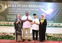 Mempererat Tali Silaturahmi, Dandim 1702/JWY Turut Serta Dalam Acara Buka Puasa Bersama Pilamo Group FOTO: Athenius Murip.S.H.,M.H., hadiri buka puasa bersama staf dan karyawan Pilamo Group bertempat di Hotel Baliem pilamo, Jl. Trikora Distrik Wamena, Kabupaten Jayawijaya, Provinsi Papua pegunungan.(01/04/2023)