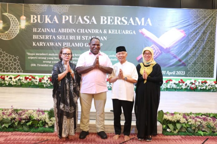 FOTO: Athenius Murip.S.H.,M.H., hadiri buka puasa bersama staf dan karyawan Pilamo Group bertempat di Hotel Baliem pilamo, Jl. Trikora Distrik Wamena, Kabupaten Jayawijaya, Provinsi Papua pegunungan.(01/04/2023)