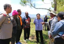 Dandim 1702/JWY Tinjau Lokasi Pembangunan Kantor Gubernur Papua Pegunungan FOTO: Dandim 1702/JWY Letkol Cpn Athenius Murip.S.H.,M.H. Bersama Pj. Gubernur Papua Pegunungan Nikolaus Kondomo, S.H., M.Si. Meninjau lokasi pembangunan kantor Gubernur Provinsi Papua Pegunungan, Jl.Wouma-Walesi, Kampung Walesi, Distrik Walesi, Kabupaten Jayawijaya, Minggu (02/04/2023)