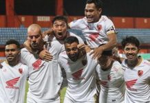Di Instagram FIFA Unggah PSM Juara Liga 1, Akankah Indonesia Jadi Tuan Rumah PD U-17 FOTO: Pemain PSM saat merayakan kemenangan atas tuan rumah Madura United pada Liga 1 BRI Jumat 31 Maret 2023 (Property Instagram PSM)