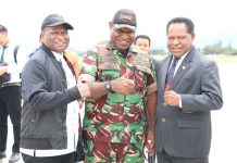 Turut Serta Dalam Pengukuhan dan Pelantikan KONI Papua Pegunungan, Ini Harapan Dandim 1702/JWY FOTO: Dandim 1702/JWY Letkol Cpn Athenius Murip.S.H.,M.H., turut serta dalam pengukuhan dan pelantikan pengurus KONI Bertempat di Grand Baliem Hotel, Jl. Sumbawa, Distrik Wamena, Kabupaten Jayawijaya, Provinsi Papua Pegunungan.(04/04/2023)