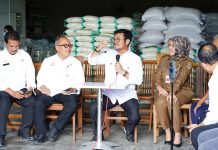 Di Klaten, Mentan SYL Dorong Pengembangan Beras Lokal FOTO:Menteri Pertanian Syahrul Yasin Limpo (Mentan SYL) mendorong Pemerintah Daerah Kabupaten Klaten untuk mengembangkan beras lokal merek rojolele yang merupakan beras setempat hasil panen raya IP400.