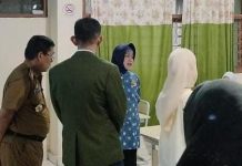 Indira Yusuf Ismail dan Kadisdik Sambangi Spensix, Munir: Usahakan Semua Tambah Baik FOTO: Kadisdik Kota Makassar, Muhyiddin dan Bunda Paud Kota Makassar, Indira Yusuf Ismail mengunjungi UPT SPF SMP Negeri 6 Makassar