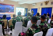 Prajurit Petarung Yonmarhanlan VI Terima Sosialisasi Advokasi dan Asistensi Dinas Hukum Angkatan Laut FOTO: Segenap Prajurit Petarung Batalyon Marinir Pertahanan Pangkalan (Yonmarhanlan) VI menerima sosialisasi Advokasi dan Asistensi Dinas Hukum Angkatan Laut Ta. 2023 bertempat di Gedung PP Jaladri Lantamal VI, Jalan Yos Sudarso No.308 Ujung Tanah, Kota Makassar. Selasa (11/04/2023).